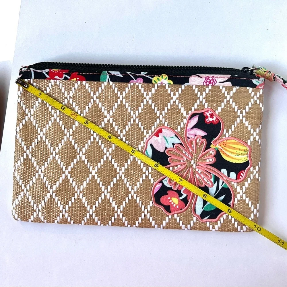 Vera Bradley Beach Wristlet Tangerine Twist Straw Floral Clutch Wallet Tropical